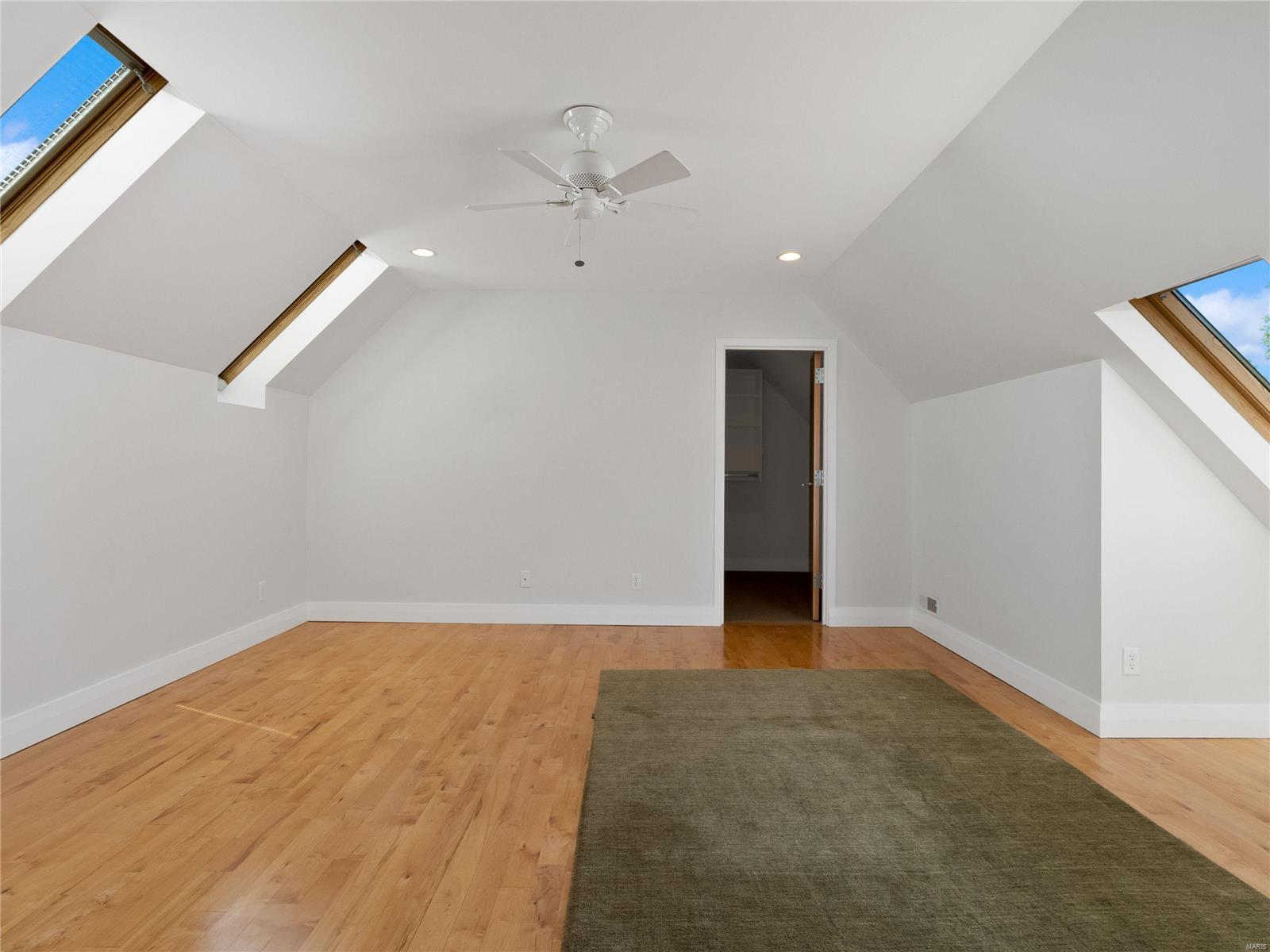 9048 Robyn Road Crestwood, MO 63126 - Photo 22 of 47