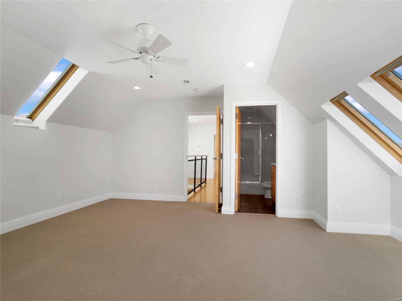 9048 Robyn Road Crestwood, MO 63126 - Photo 24 of 47