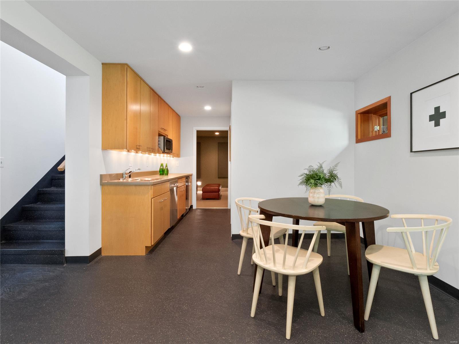 9048 Robyn Road Crestwood, MO 63126 - Photo 34 of 47