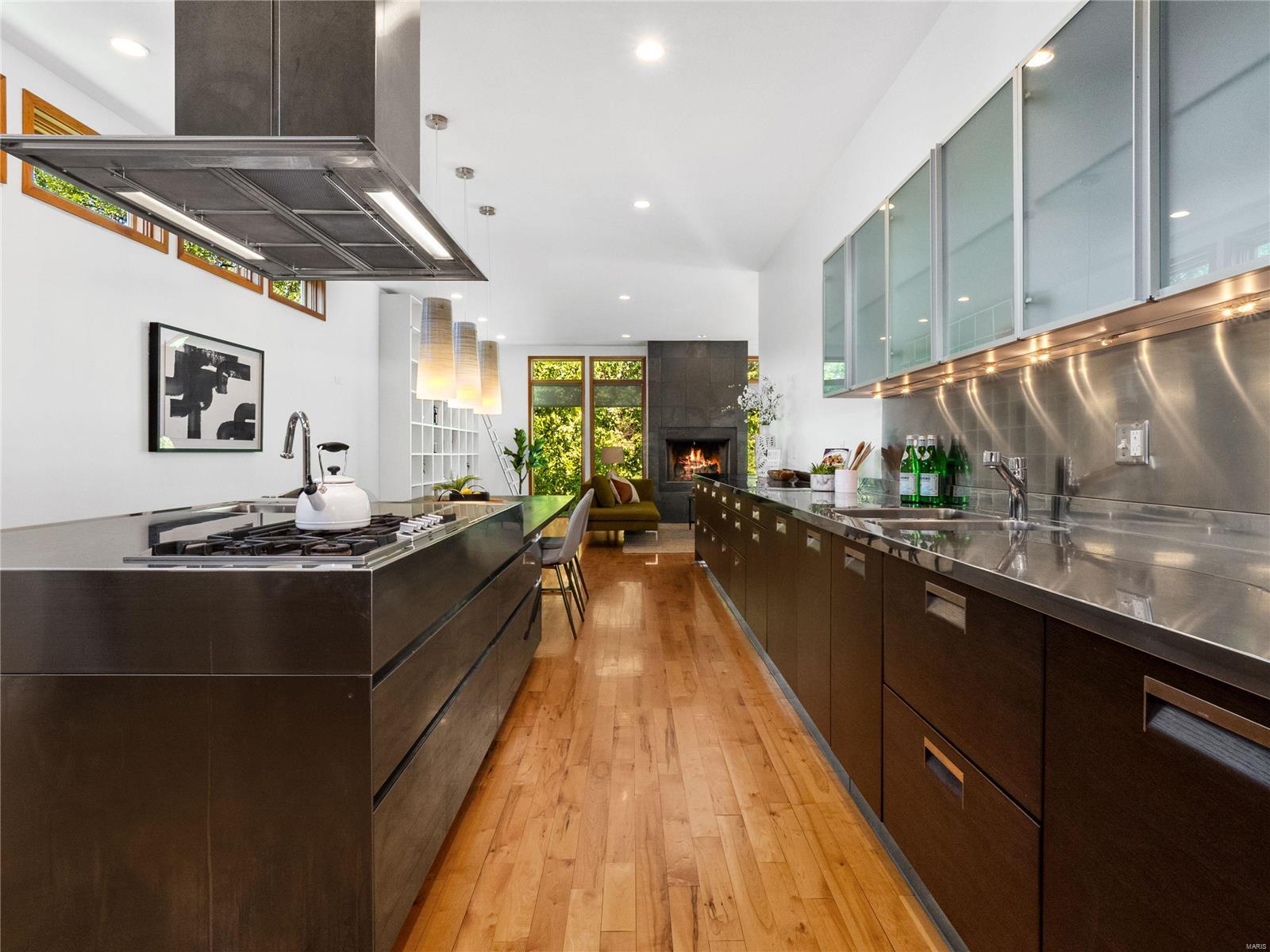 9048 Robyn Road Crestwood, MO 63126 - Photo 10 of 47