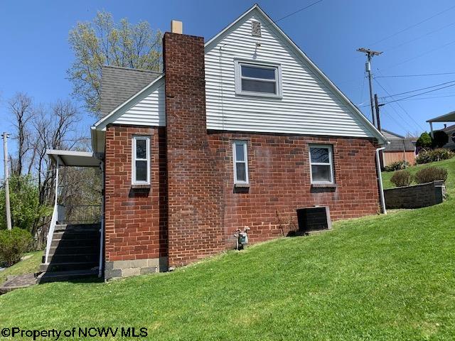 1322 Overhill Road Fairmont, WV 26554 - Photo 8 of 28 Gallery Image 8