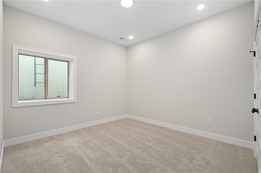 11216 South Gleason Road Olathe, KS 66061 - Photo 46 of 59