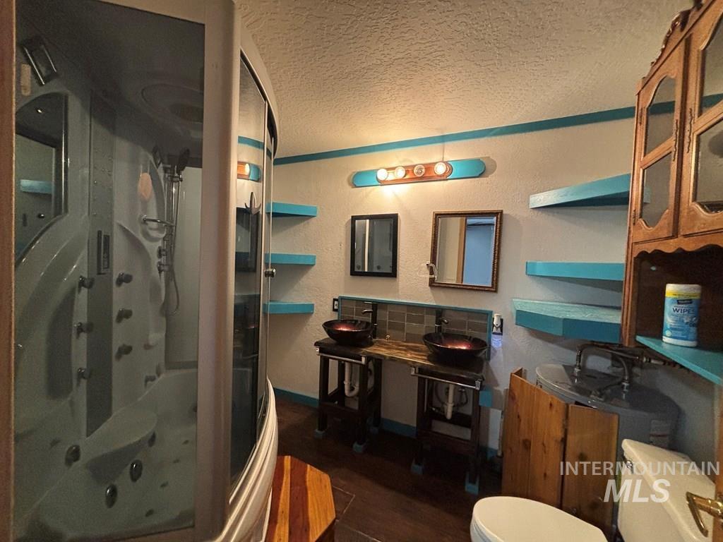 941 South Main Street Cascade, ID 83611 - Photo 11 of 42
