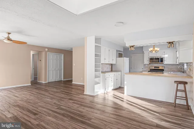 $2,300 | 521 Harbor Road, Ocean View, DE 19970