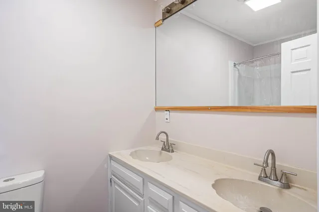 $2,300 | 521 Harbor Road, Ocean View, DE 19970