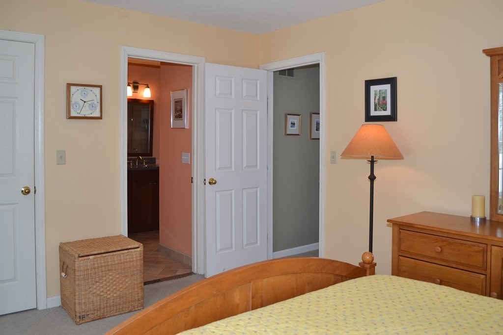 10 Rhodes Lane Foxboro, MA 02035 - Photo 12 of 20 Gallery Image 12