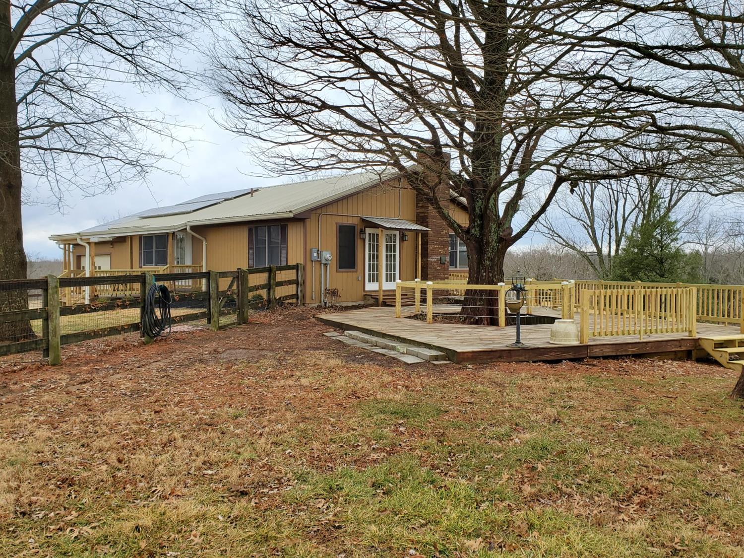 9783 Florence Hill Road Florence, IN 47020 - Photo 1 of 40