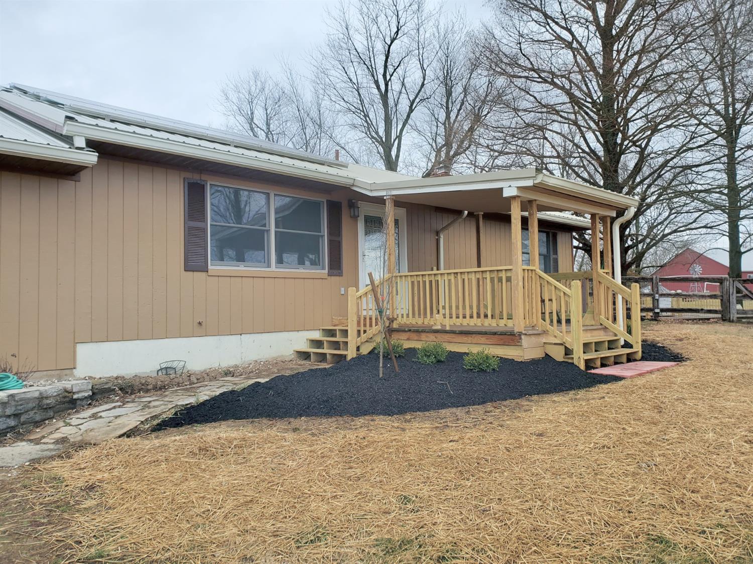 9783 Florence Hill Road Florence, IN 47020 - Photo 2 of 40