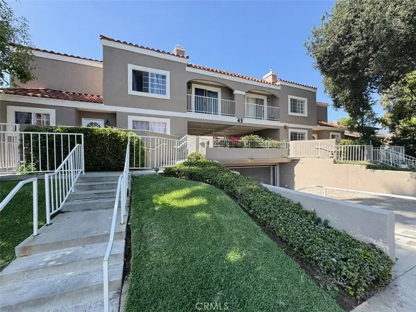 $728,000 | 49 North Parkwood Avenue, Unit 7, Pasadena, CA 91107