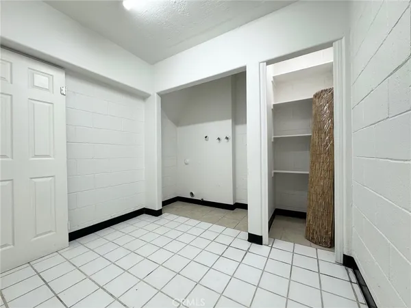 $728,000 | 49 North Parkwood Avenue, Unit 7, Pasadena, CA 91107