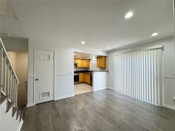 $728,000 | 49 North Parkwood Avenue, Unit 7, Pasadena, CA 91107