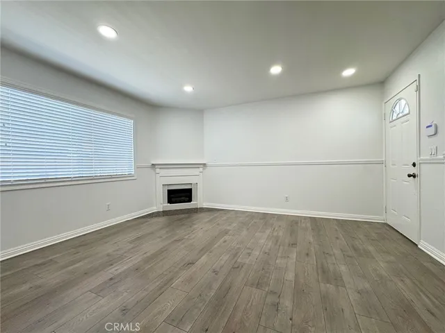 $758,800 | 49 North Parkwood Avenue, Unit 7, Pasadena, CA 91107