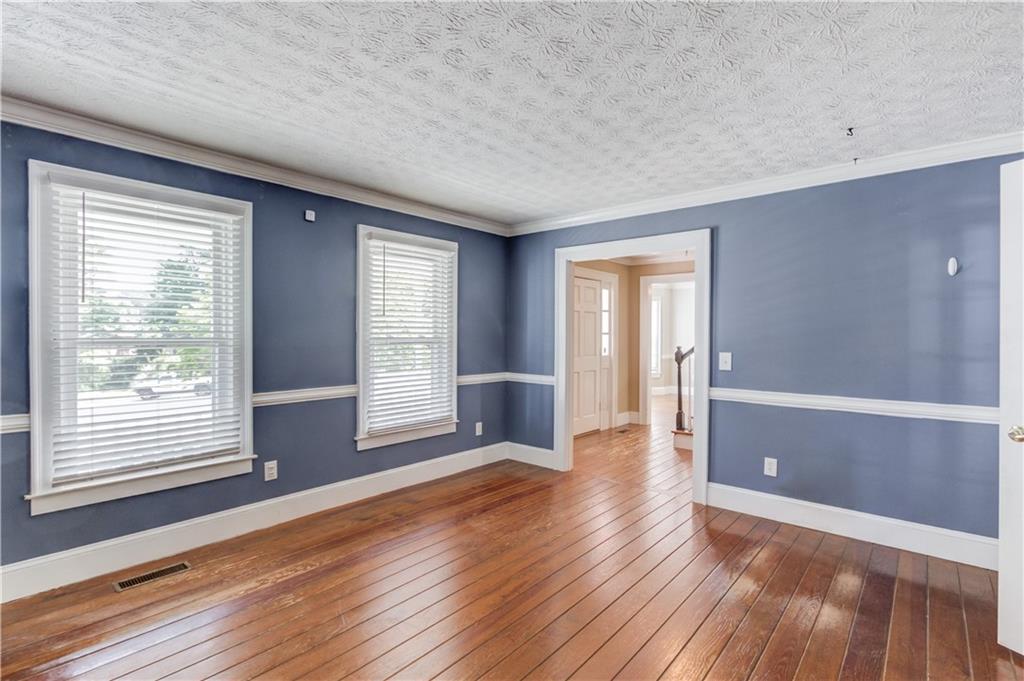 6564 Parkside Way Norcross, GA 30093 - Photo 10 of 41
