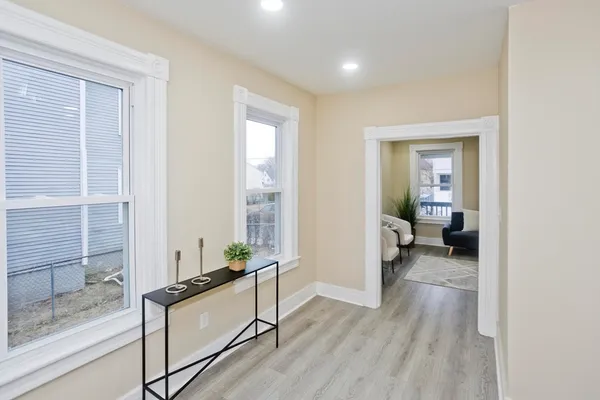 $259,900 | 21 Chester Street, Springfield, MA 01105