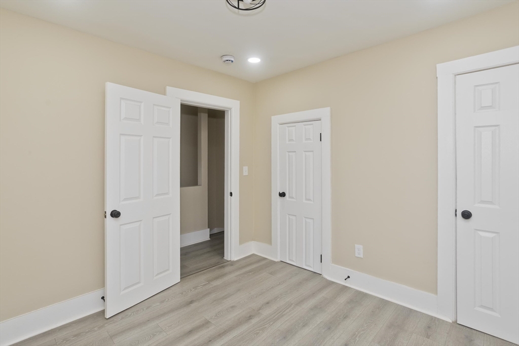 21 Chester Street Springfield, MA 01105 - Photo 25 of 37