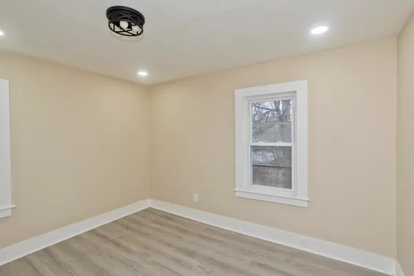 $259,900 | 21 Chester Street, Springfield, MA 01105