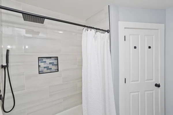 $259,900 | 21 Chester Street, Springfield, MA 01105