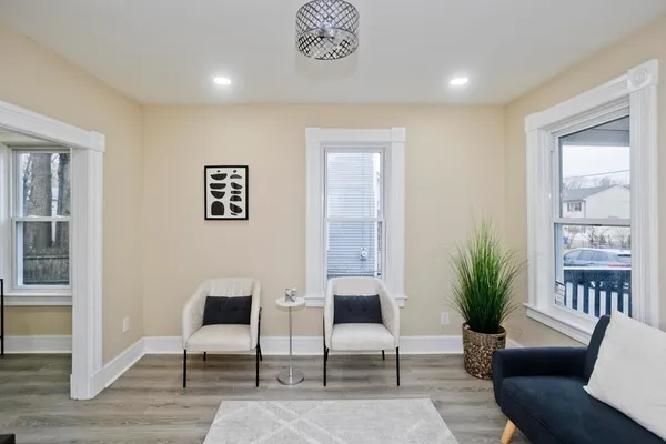 $259,900 | 21 Chester Street, Springfield, MA 01105