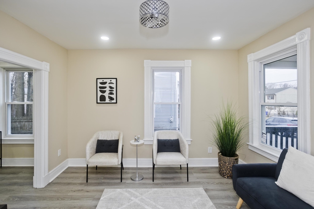 21 Chester Street Springfield, MA 01105 - Photo 34 of 37