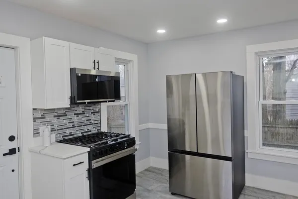 $259,900 | 21 Chester Street, Springfield, MA 01105