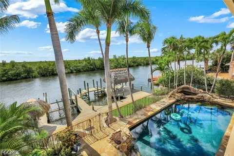 $1,850,000 | 5312 Southwest 28th Place, Cape Coral, FL 33914