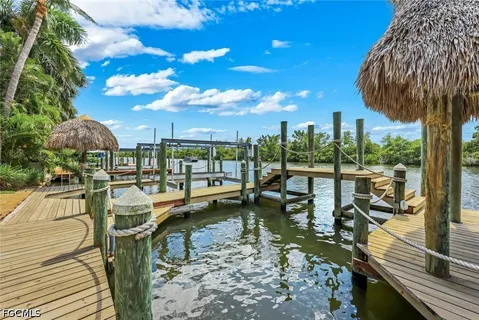 $1,850,000 | 5312 Southwest 28th Place, Cape Coral, FL 33914