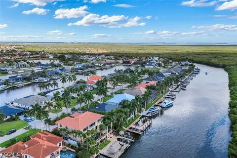 $1,850,000 | 5312 Southwest 28th Place, Cape Coral, FL 33914