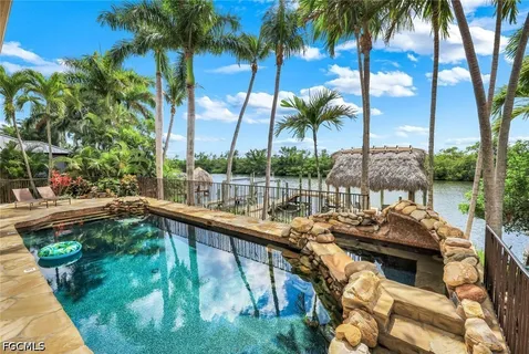 $1,850,000 | 5312 Southwest 28th Place, Cape Coral, FL 33914