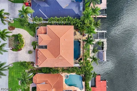 $1,850,000 | 5312 Southwest 28th Place, Cape Coral, FL 33914