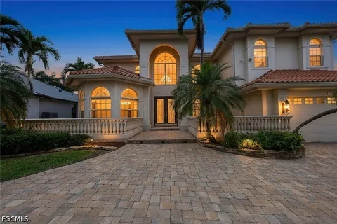 $1,850,000 | 5312 Southwest 28th Place, Cape Coral, FL 33914