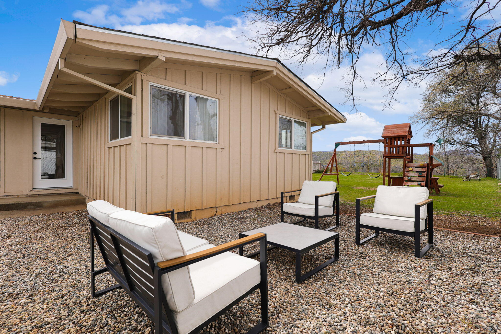 1498 Ridge Drive Redding, CA 96001 - Photo 33 of 42 18-web-or-mls-CAM25885