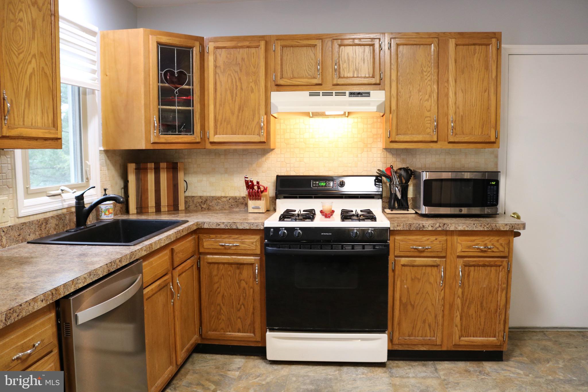 1949 Wilderness Road Lancaster, PA 17603 - Photo 7 of 31 Gallery Image 7