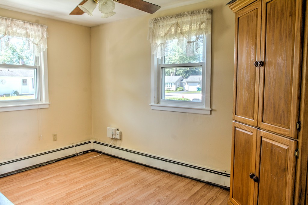 9 Matthew Road Billerica, MA 01821 - Photo 7 of 30