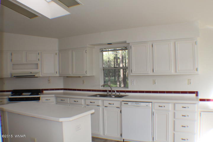 6936 Aces High Road Show Low, AZ 85901 - Photo 10 of 65 Gallery Image 10