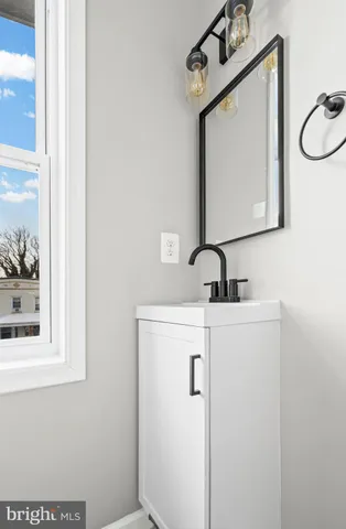 $2,000 | 3034 Arunah Avenue, Baltimore, MD 21216