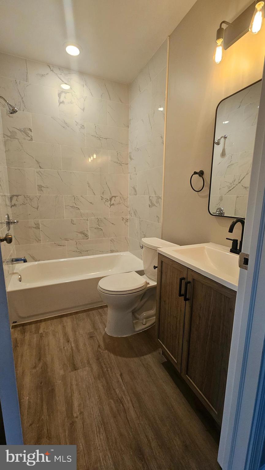 3034 Arunah Avenue Baltimore, MD 21216 - Photo 4 of 17