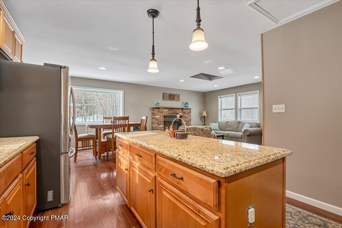 124 Rabbit Court Bushkill, PA 18324 - Photo 43 of 44 a view of a kitchen counter top and living room