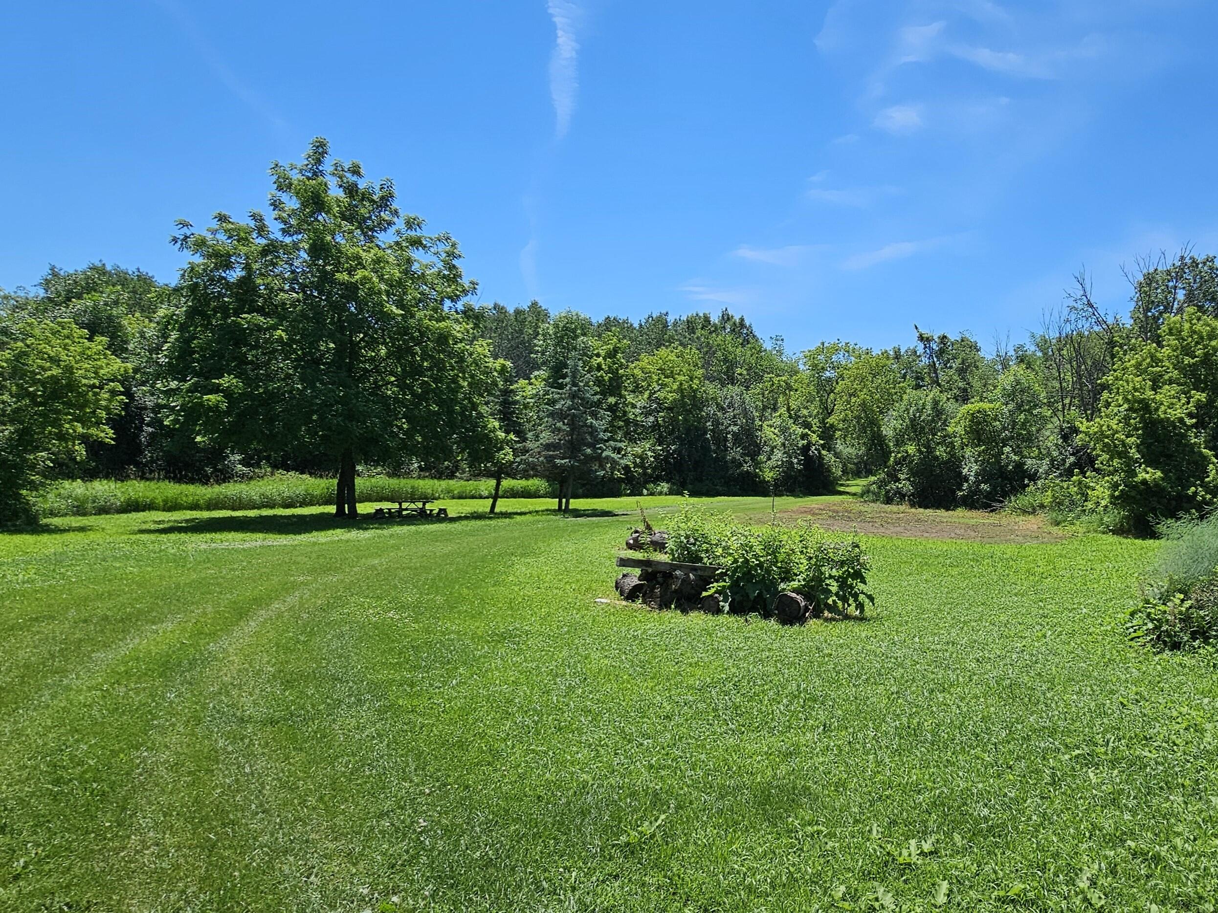 W240S10240 Castle Road Vernon, WI 53103 - Photo 15 of 34 18