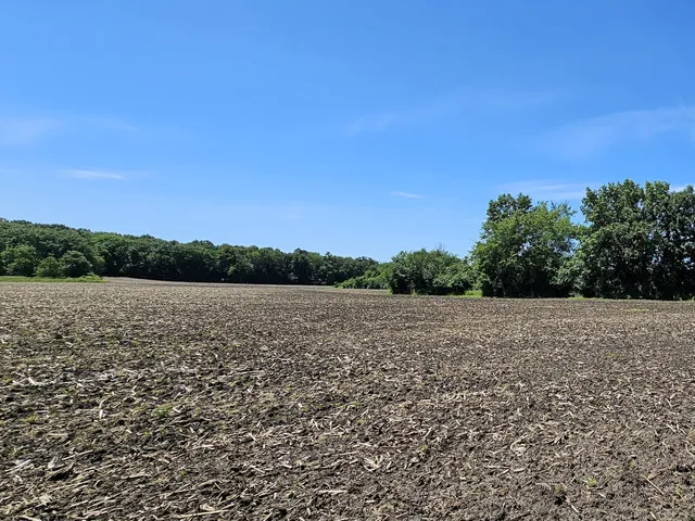 $3,499,000 | W240S10240 Castle Road, Vernon, WI 53103