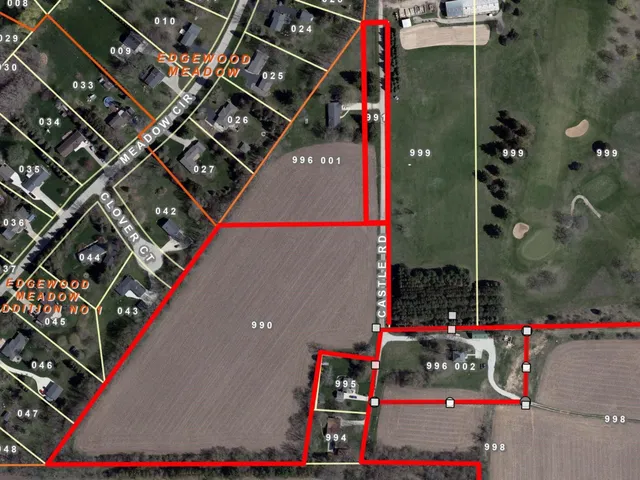 $3,499,000 | W240S10240 Castle Road, Vernon, WI 53103