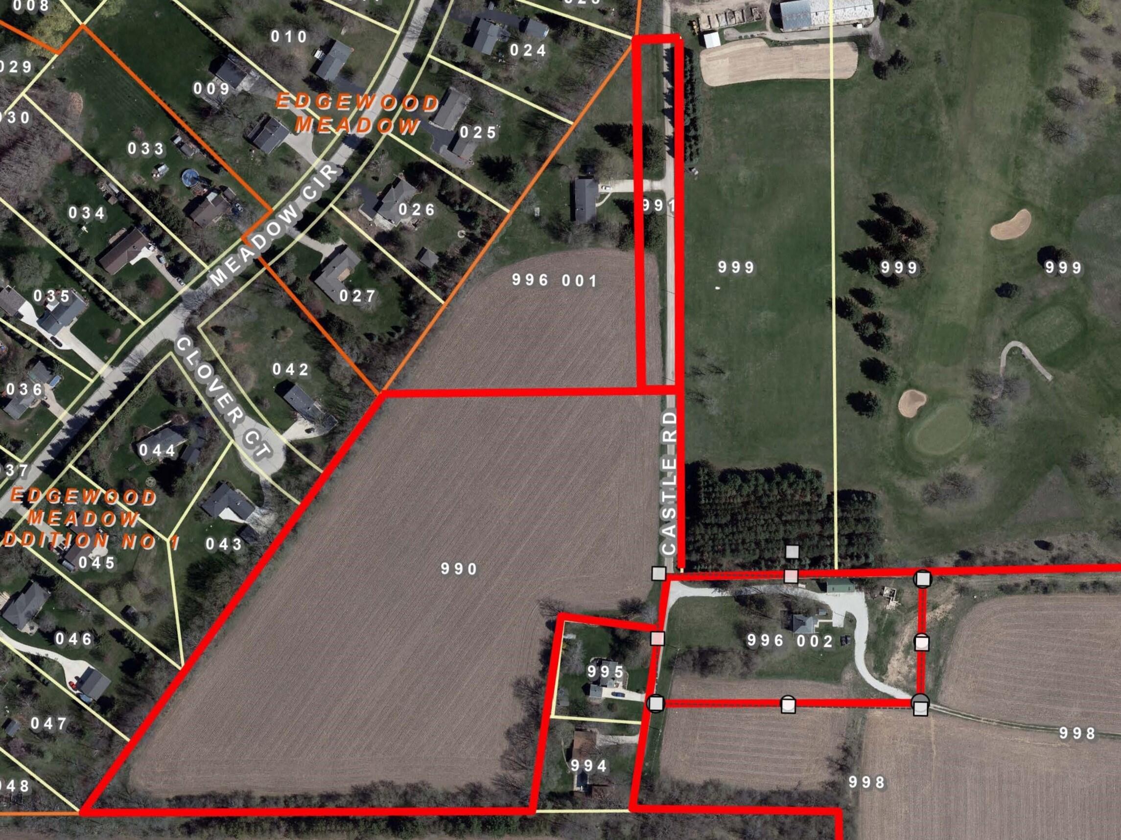 W240S10240 Castle Road Vernon, WI 53103 - Photo 32 of 34 2