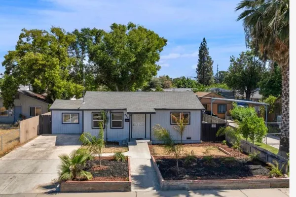 $310,000 | 925 West Peralta Way, Fresno, CA 93705