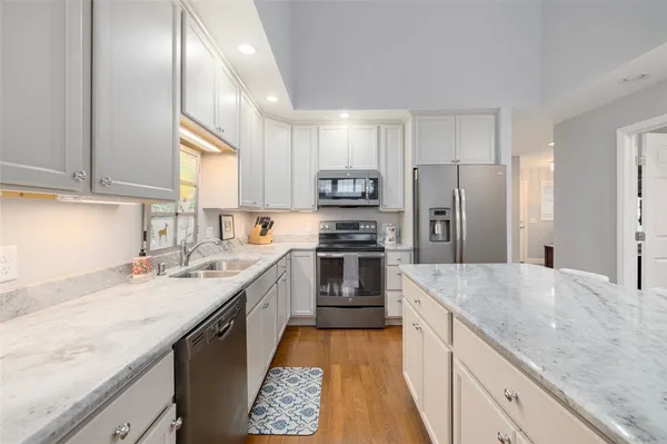 $495,000 | 19 Bella Vista Circle, Glocester, RI 02814