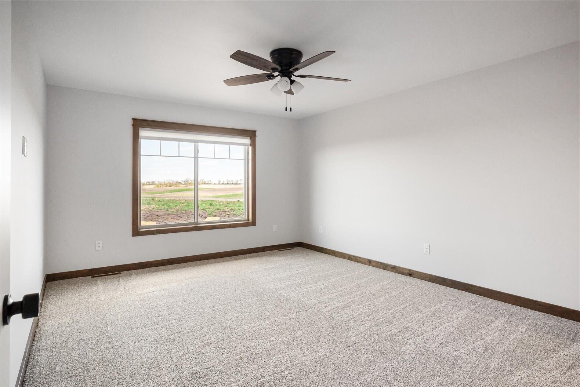 S4674 Erickson Lane Jefferson, WI 54665 - Photo 7 of 20 11-S4674 Erickson Ln Viroqua-06235