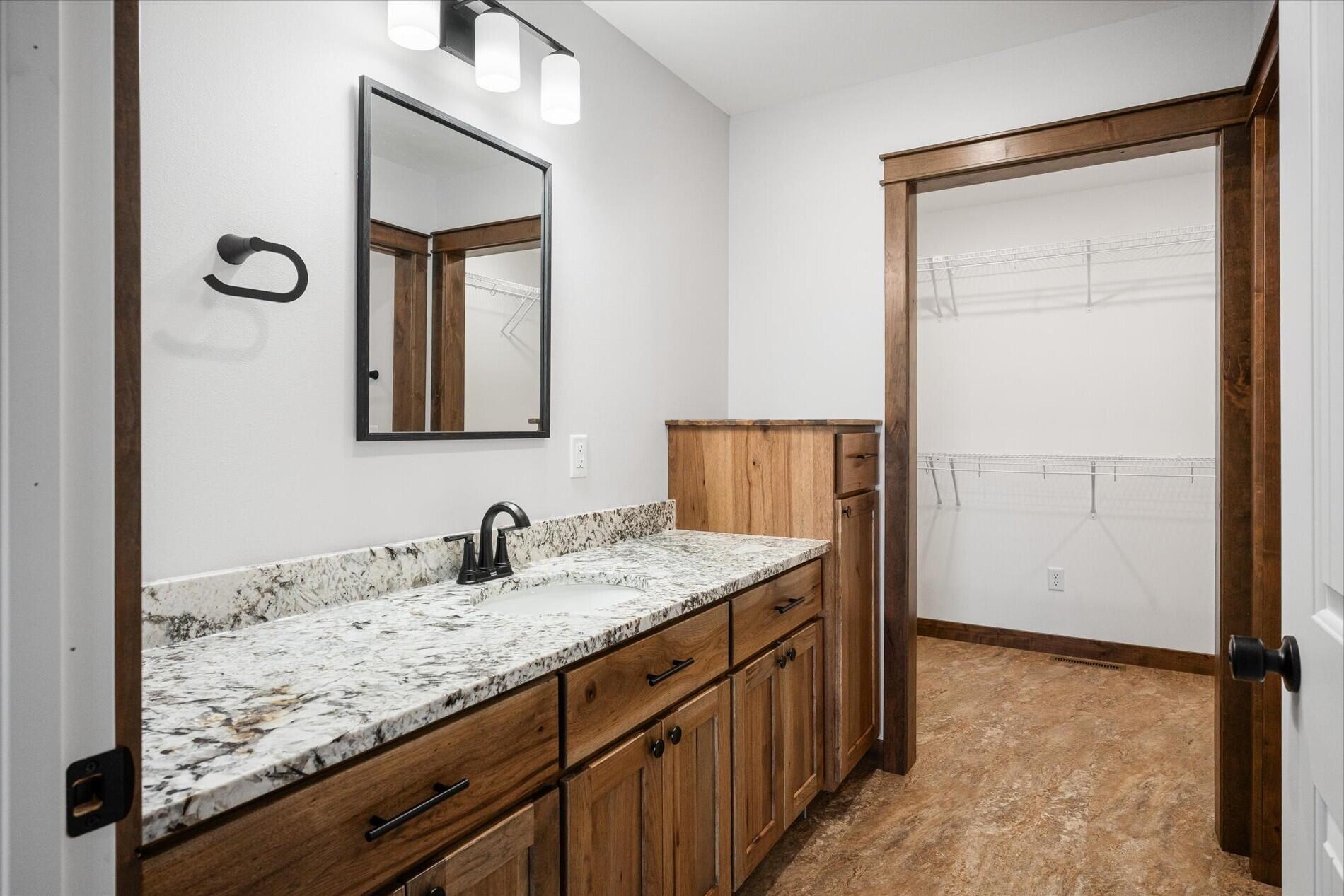 S4674 Erickson Lane Jefferson, WI 54665 - Photo 9 of 20 14-S4674 Erickson Ln Viroqua-06255
