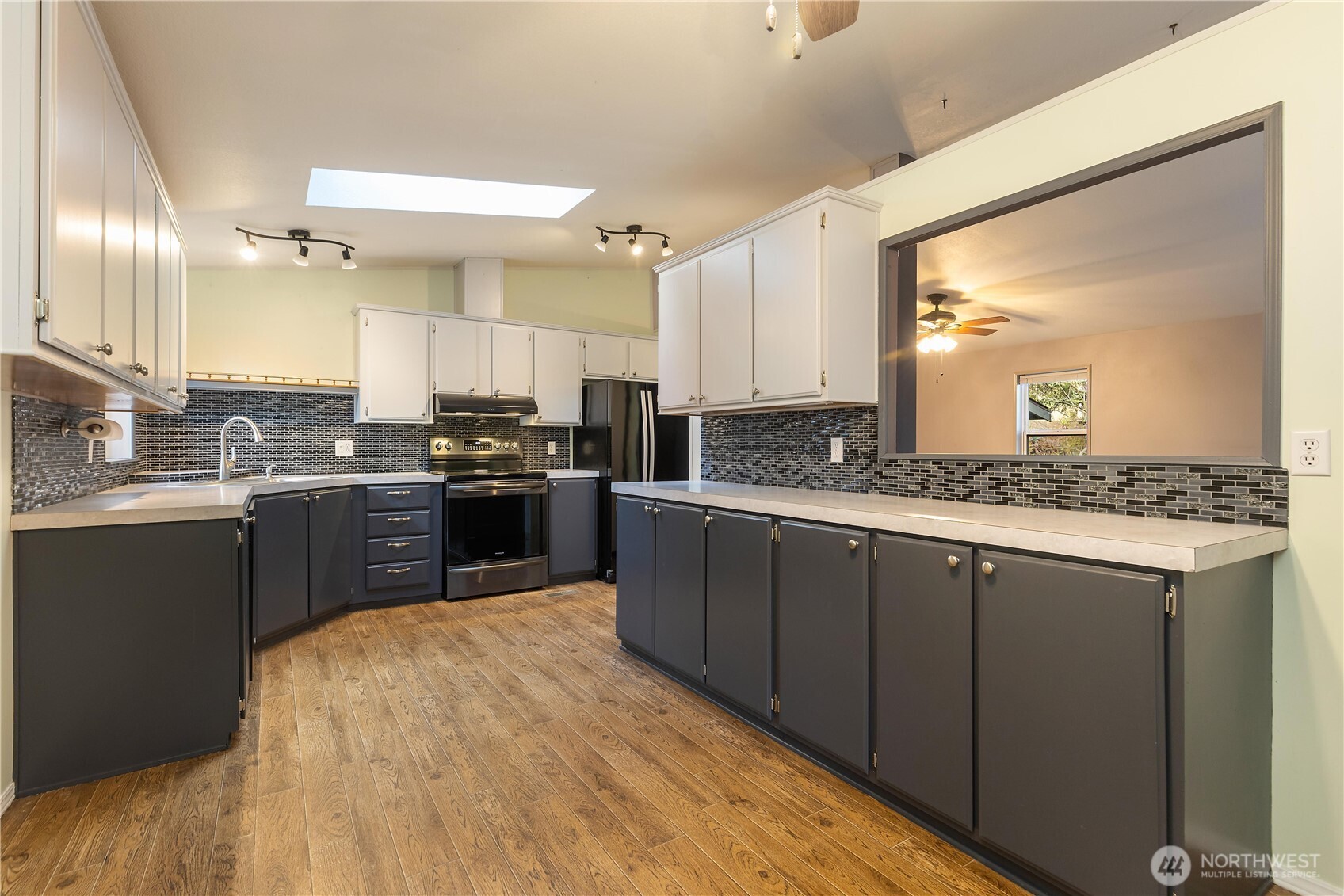 15933 Goldbar Drive Gold Bar, WA 98251 - Photo 5 of 24