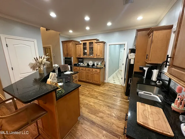 $325,000 | 4185 Laws Hill Road, Waterford, MS 38685