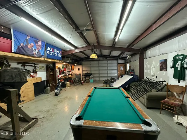 $325,000 | 4185 Laws Hill Road, Waterford, MS 38685