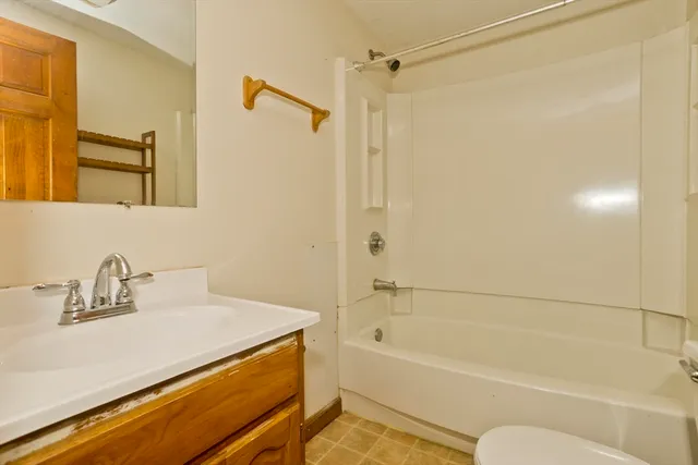 $1,500 | 236 State Street, Unit 236, Belchertown, MA 01007