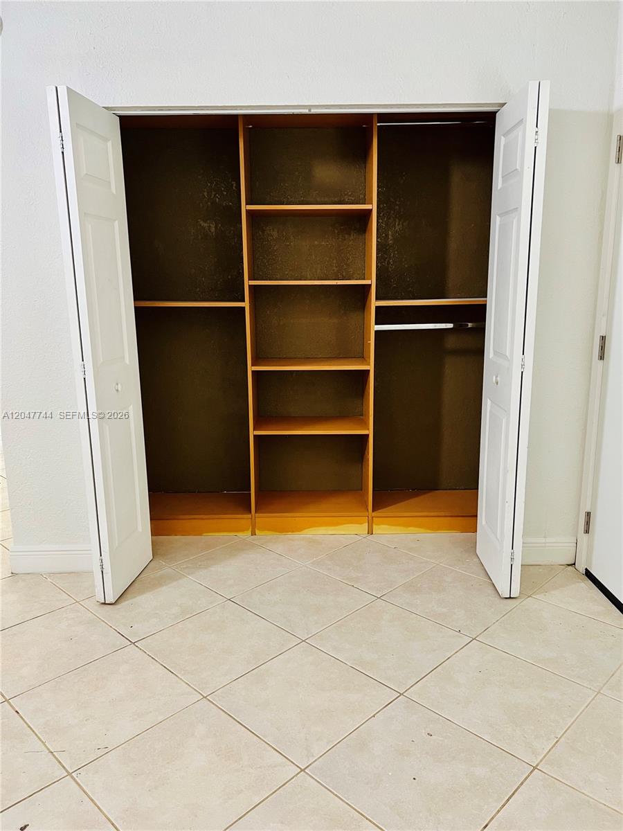 8601 Southwest 94th Street, Unit 105W Miami, FL 33156 - Photo 6 of 24 Jack & Jills Closets